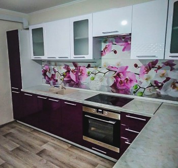 Модульная кухня Капля (Белый глянец/Лайм глянец) в Кедровом - kedrovyi.mebel54.com | фото